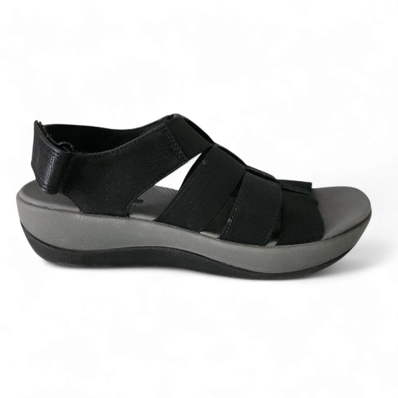 CLARKS Black Strappy Comfort Sandals – size 6 - Picture 1 of 9